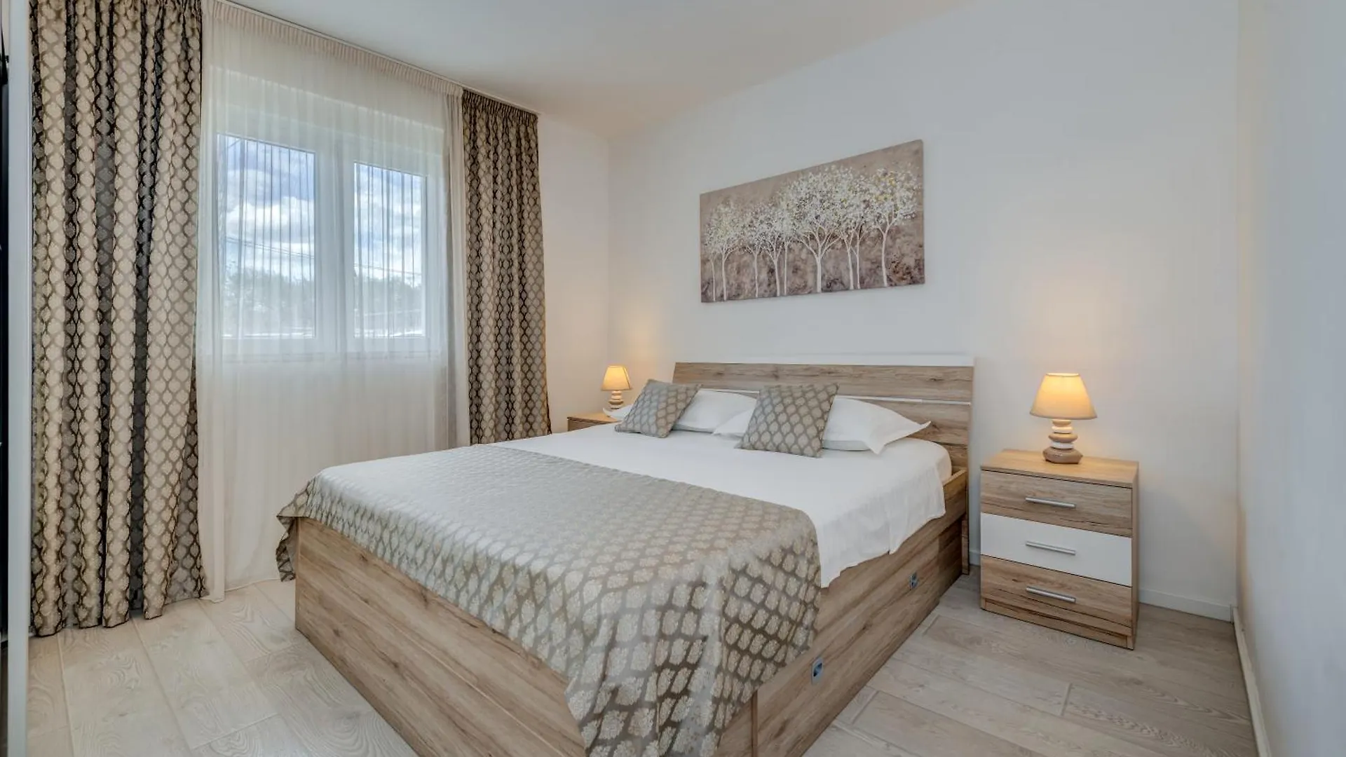 Villa Aurora Mare Kastela