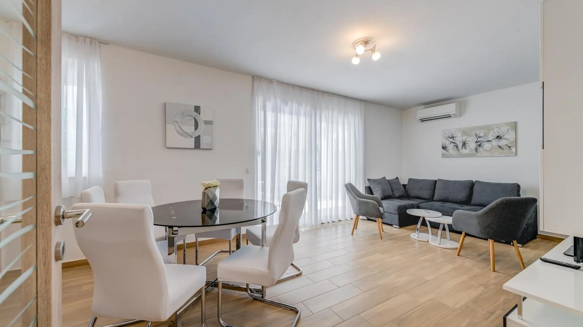 Villa Aurora Mare Kastela