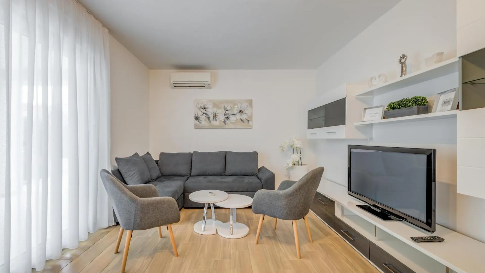 Villa Aurora Mare Kastela