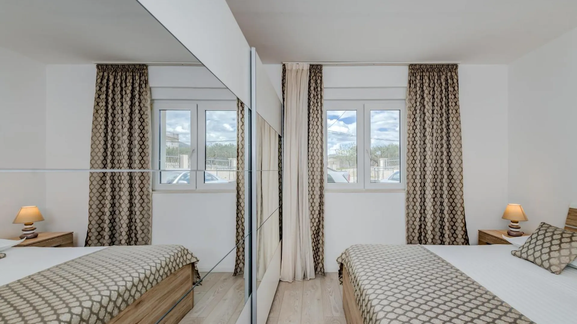 Villa Aurora Mare Kastela